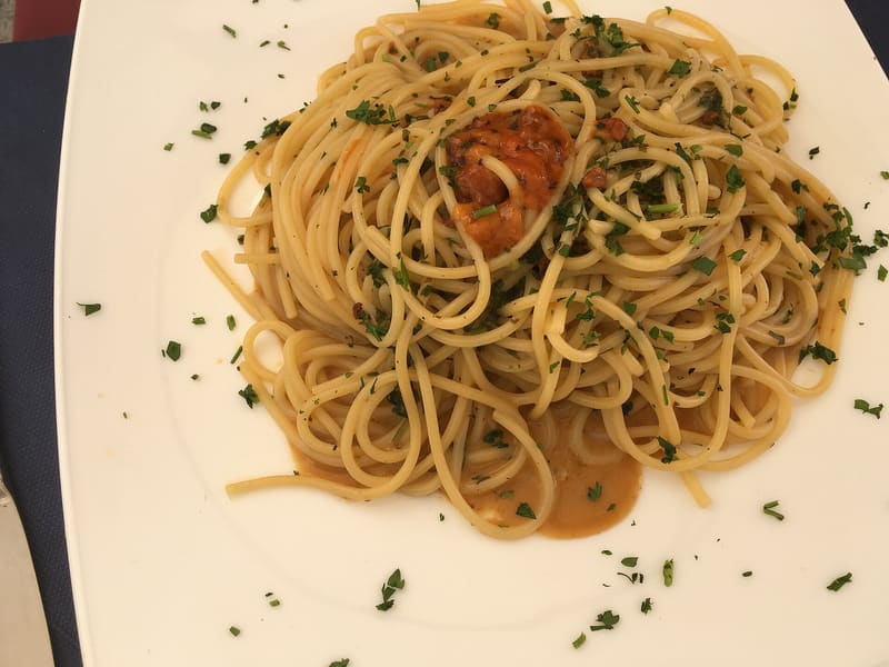 Foto di esempio: spaghetti con polpa di riccio di mare